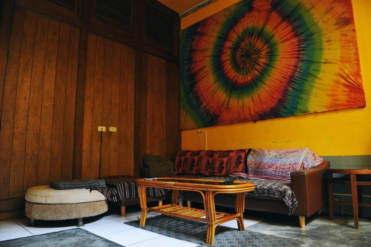 Rainbow Wave Surfing Hostel Heng-ch'un Eksteriør bilde